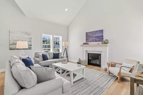 88 Cobblestone Cir, Mashpee, MA 02649 photo 6
