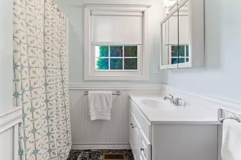 4 Pond St, Mashpee, MA 02649 photo 33
