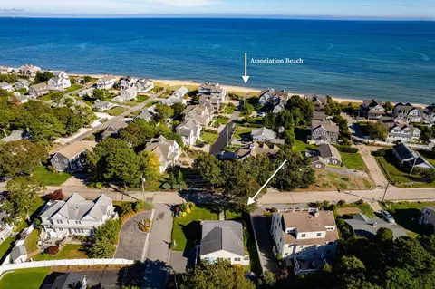 4 Pond St, Mashpee, MA 02649 photo 3