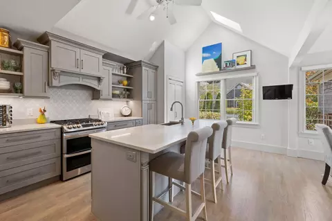47 Gold Leaf Ln, Mashpee, MA 02649 photo 6
