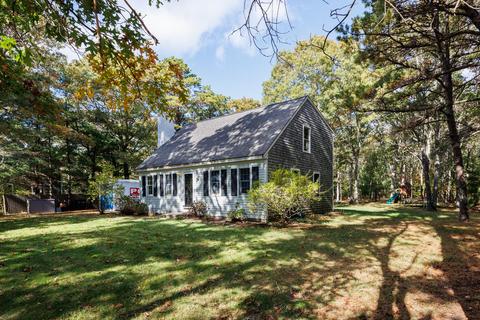 27 Saddleback Rd, Mashpee, MA 02649 photo 2
