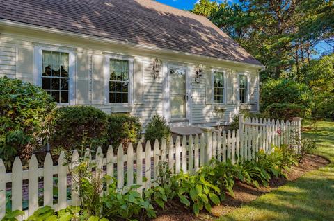 34 Grant Breen Dr, Mashpee, MA 02649 photo 2