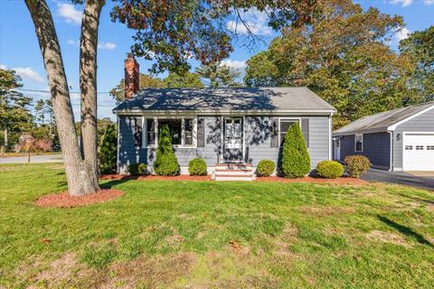 100 Swifts Beach Rd, Wareham, MA 02571 photo 2