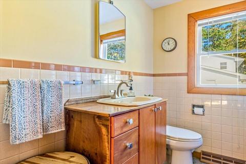 100 Swifts Beach Rd, Wareham, MA 02571 photo 13