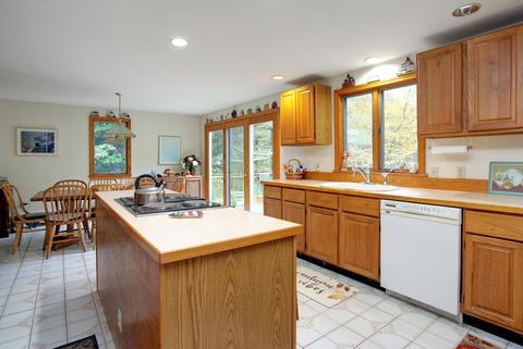 62 Pine Ridge Rd, Cotuit, MA 02635 photo 9