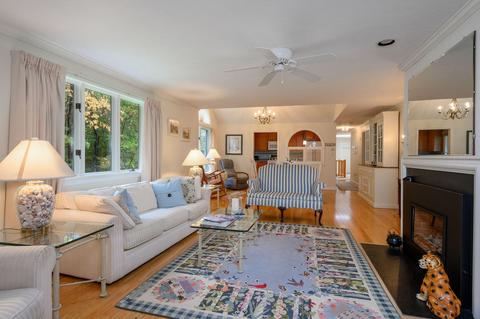 4 Atlantic Ct, Mashpee, MA 02649 photo 13