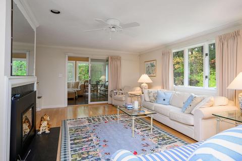 4 Atlantic Ct, Mashpee, MA 02649 photo 12