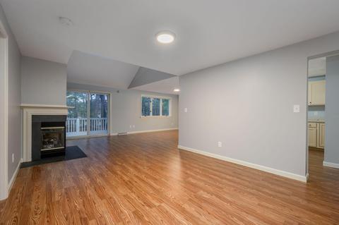 9 Rolling Green Ln, Mashpee, MA 02649 photo 8