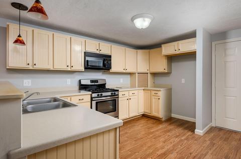 9 Rolling Green Ln, Mashpee, MA 02649 photo 16