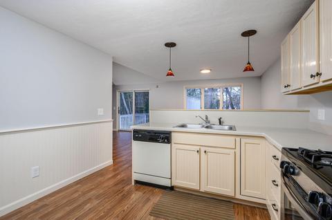 9 Rolling Green Ln, Mashpee, MA 02649 photo 17