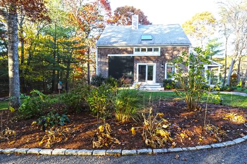 50 Jackson Dr, Cotuit, MA 02635 photo 5