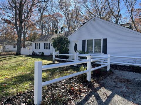 419 Old Stage Rd, Centerville, MA 02632 photo 1