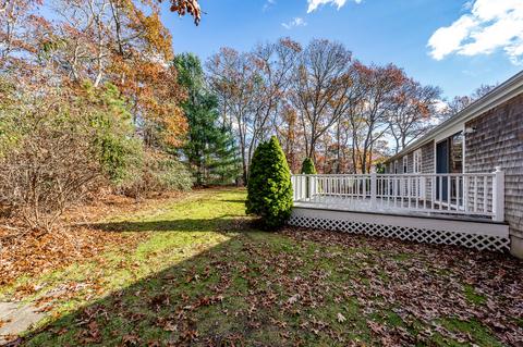 46 Penelope Ln, Cotuit, MA 02635 photo 12