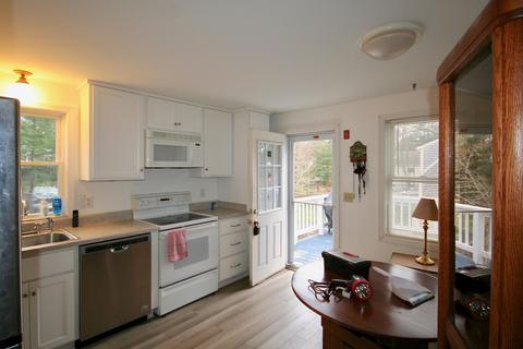 28 Thom Ave, Bourne, MA 02532 photo 12