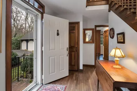 481 Main St, Cotuit, MA 02635 photo 4