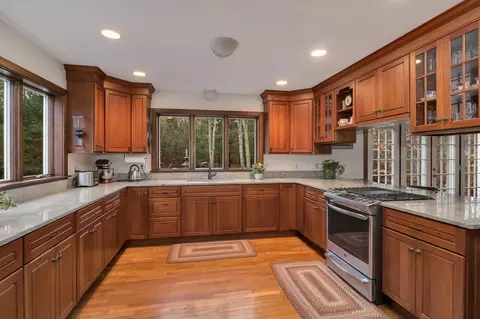 481 Main St, Cotuit, MA 02635 photo 15