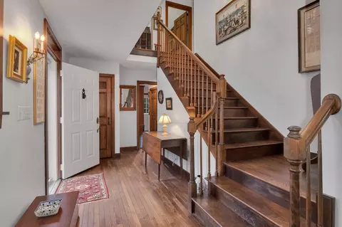 481 Main St, Cotuit, MA 02635 photo 5