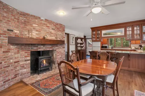 481 Main St, Cotuit, MA 02635 photo 10