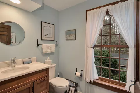 481 Main St, Cotuit, MA 02635 photo 18
