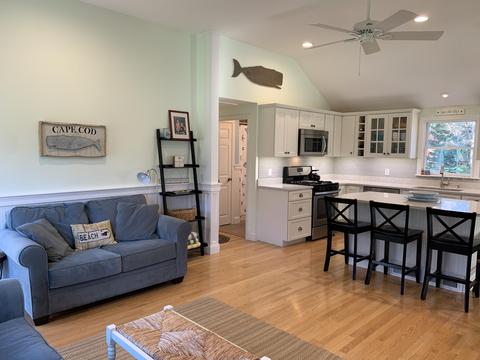 8 Compass Ln, East Dennis, MA 02641 photo 3