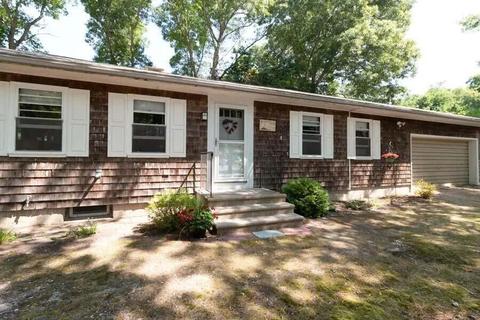47 Cappawack Rd, Mashpee, MA 02649 photo 1