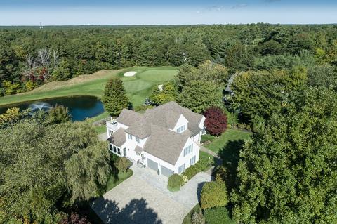 310 Willowbend Dr, Mashpee, MA 02649 photo 1
