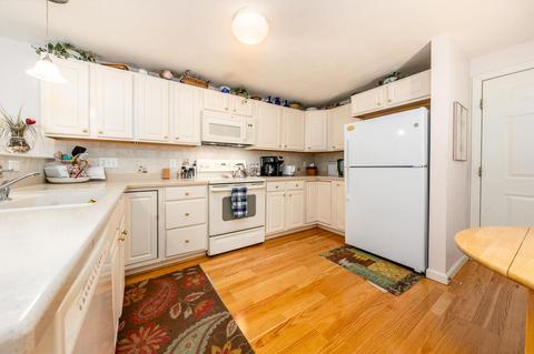 17 Driver Ln, Mashpee, MA 02649 photo 5