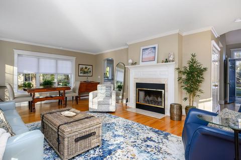 72 Crestview Cir, Centerville, MA 02632 photo 2
