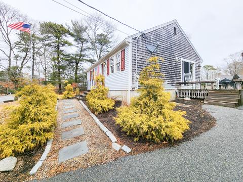 437 Cotuit Rd, Mashpee, MA 02649 photo 2