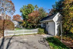 3 Brewster Rd, Mashpee, MA 02649 photo 7