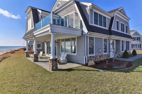 27 Elliot Rd, Mashpee, MA 02649 photo 1