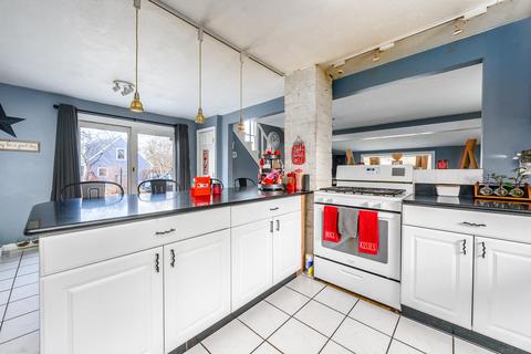 8 Parkwood Dr, Wareham, MA 02571 photo 6