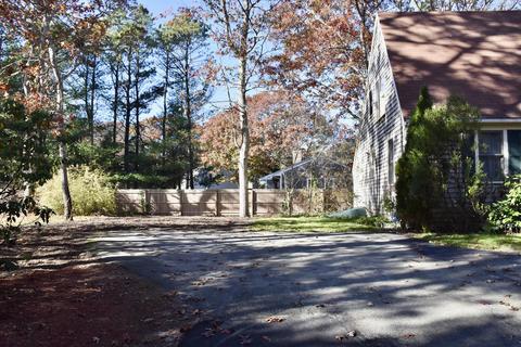 11 Jonas Dr, Mashpee, MA 02649 photo 4
