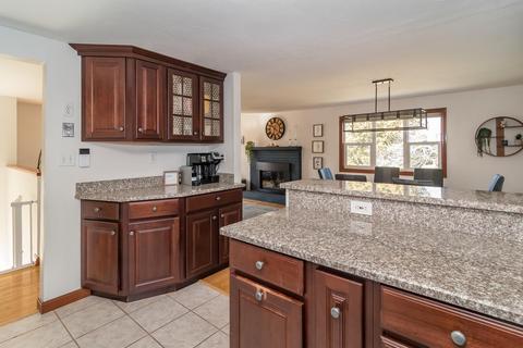 20 Regency Dr, Sagamore, MA 02561 photo 8