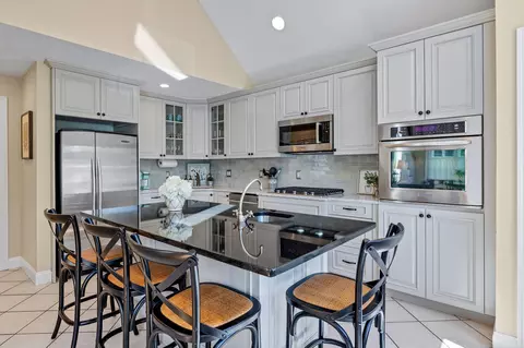 35 Red Cedar Rd, Mashpee, MA 02649 photo 9