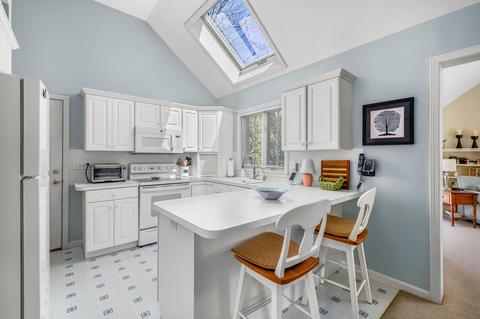 12 Sunbeam Ln, Hyannis, MA 02601 photo 13