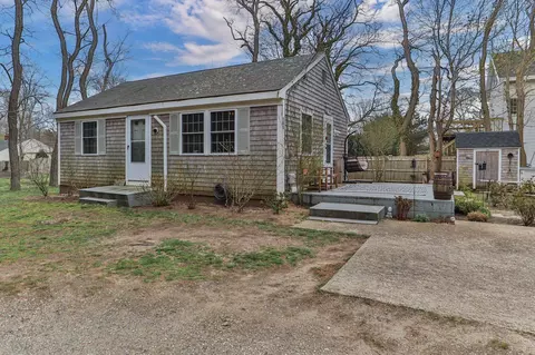 582 Massasoit Rd, Eastham, MA 02642 photo 1