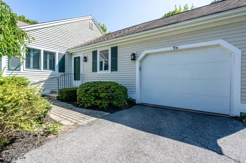 9 Executive Dr, Mashpee, MA 02649 photo 1
