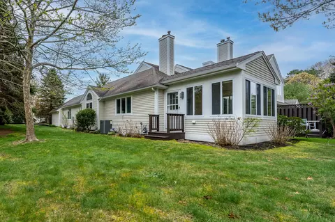 9 Executive Dr, Mashpee, MA 02649 photo 3