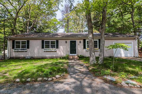 882 Bumps River Rd, Centerville, MA 02632 photo 1