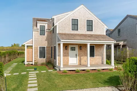 9 Hydrangea Ln, Nantucket, MA 02554 photo 1