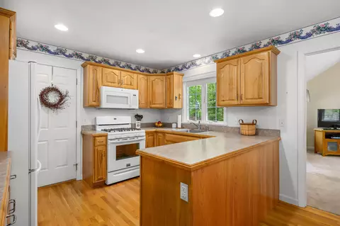 119 Beechtree Dr, Brewster, MA 02631 photo 12