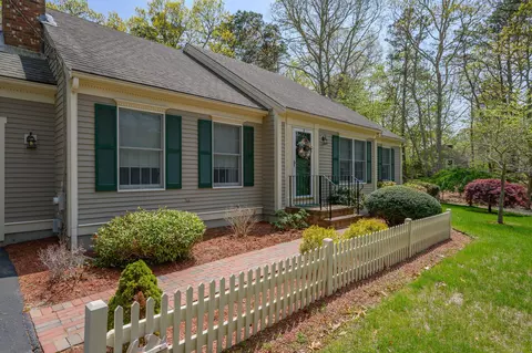 119 Beechtree Dr, Brewster, MA 02631 photo 4