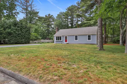 71 Goff Ter, Centerville, MA 02632 photo 33