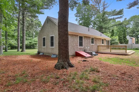 71 Goff Ter, Centerville, MA 02632 photo 25