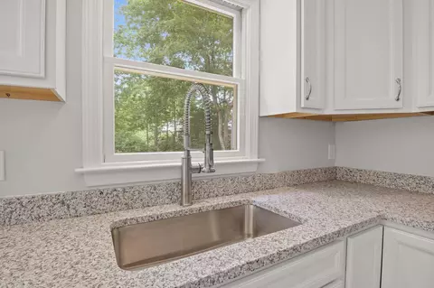 71 Goff Ter, Centerville, MA 02632 photo 8