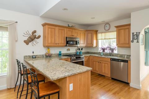 28 Prestwick Rd, Bourne, MA 02532 photo 11