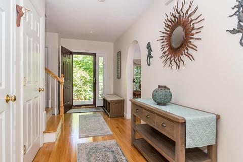 28 Prestwick Rd, Bourne, MA 02532 photo 4