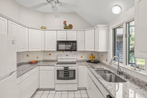 20 Cedar Point Cir, Centerville, MA 02632 photo 12