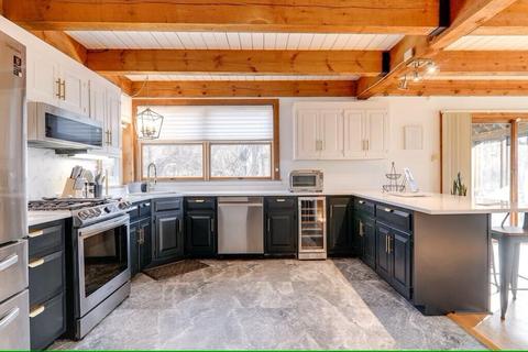 53 Cayuga Ave, Mashpee, MA 02649 photo 9